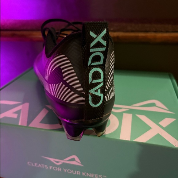 Black Cleats with White Accents - Picture 5 of 6